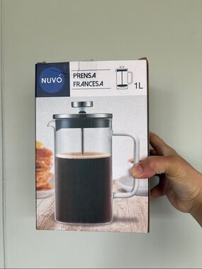 Nuvo 1L French Press Coffee Maker - Clear Glass with Silver Lid brand new